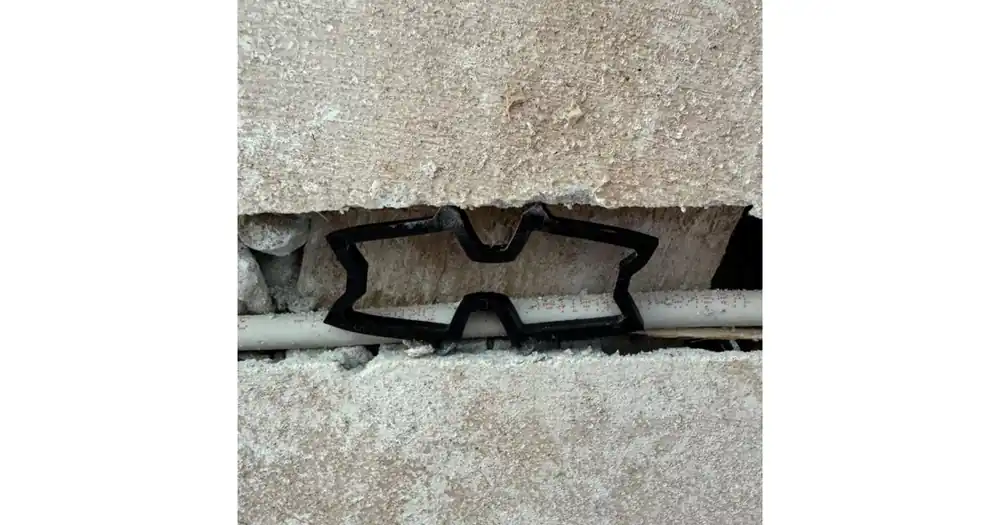 Sleva DUOCLIPS kabelová příchytka do šířky drážky 22mm až 50mm