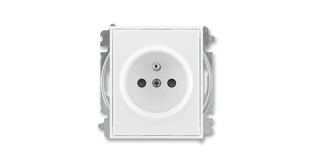 ABB 6619E-A06357 03 Element® Zásuvka jednoduchá s ochrannými kolíky a integovanými clonkami BÍLÁ/BÍLÁ Levný