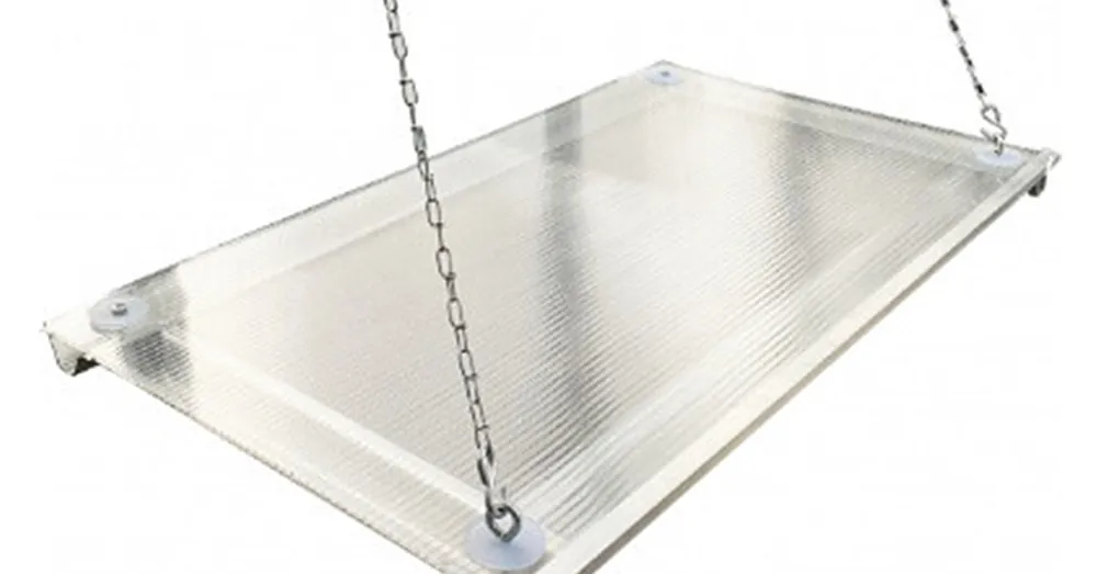 Akce Covernit Polička pro zahradní skleníky Covertec 75 x 42 cm